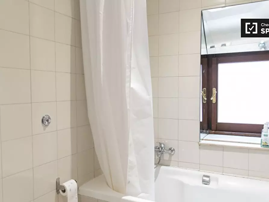 Immagine 7 di Appartamento in affitto  in Via Giulia a Roma