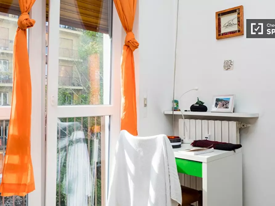 Immagine 3 di Camera condivisa in affitto  in Via Emilio de Marchi a Milano