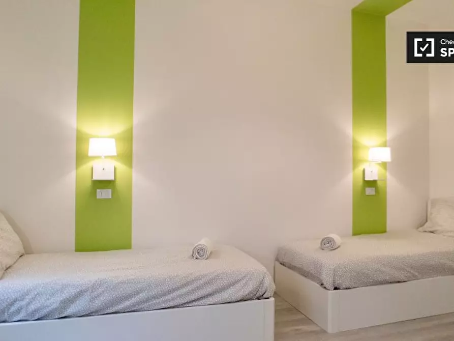 Immagine 3 di Camera condivisa in affitto  in Via Siusi a Milano