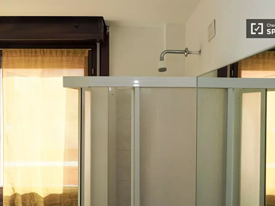 Immagine 11 di Camera condivisa in affitto  in Viale Antonio Gramsci a Sesto San Giovanni