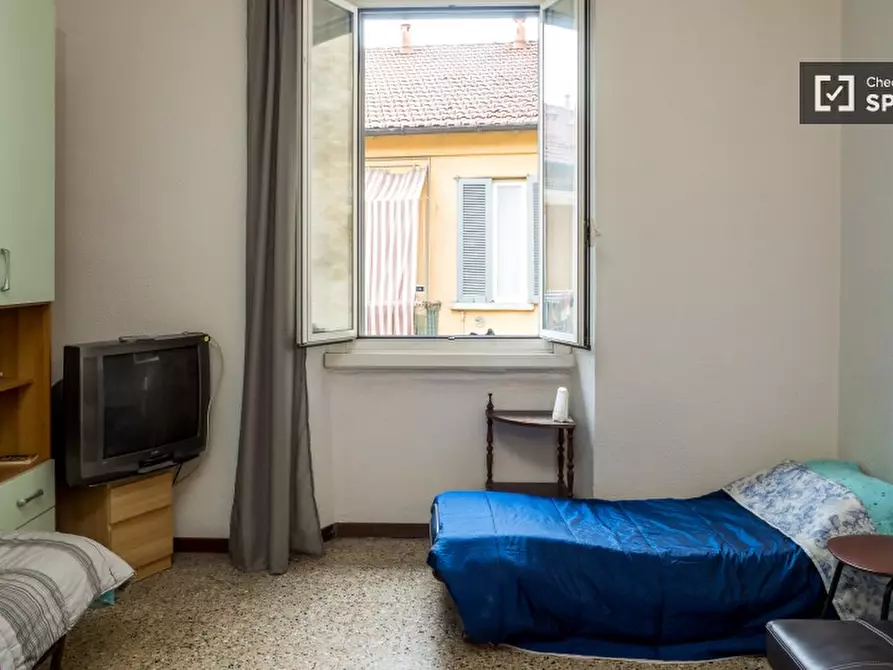 Immagine 2 di Camera condivisa in affitto  in Via Arquà a Milano