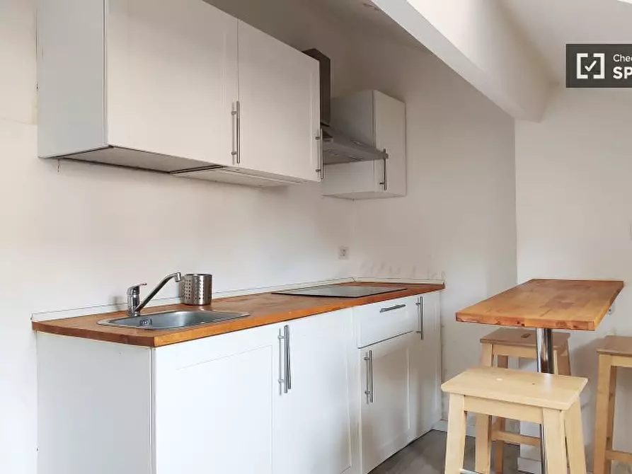 Immagine 4 di Ufficio in affitto  in Via Giovanni Battista Sammartini a Milano