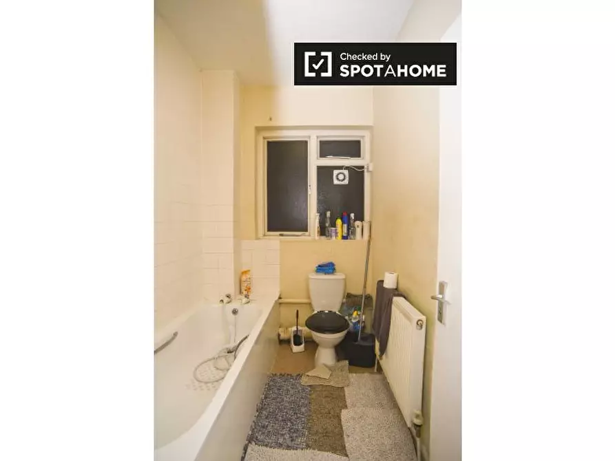 Immagine 11 di Camera condivisa in affitto  in Penford St a Camberwell