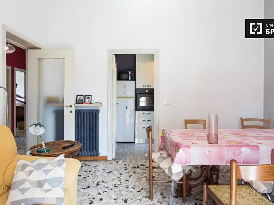 Immagine 6 di Camera condivisa in affitto  in Via Orobia a Milano