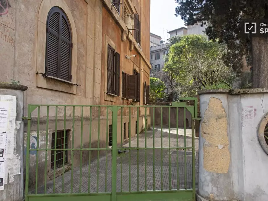 Immagine 15 di Appartamento in affitto  in Via Francesco Passino a Roma