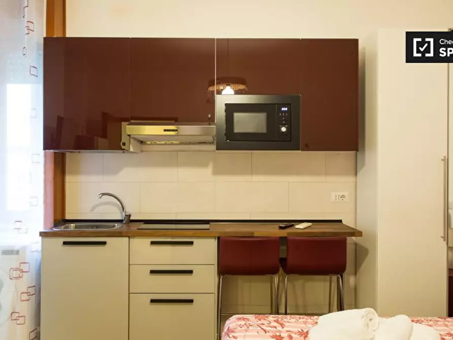 Immagine 2 di Ufficio in affitto  in Via Giovanni Battista Pergolesi a Milano