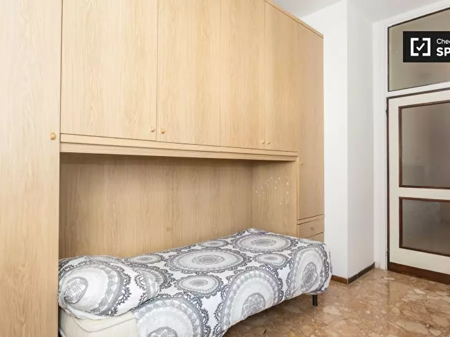 Immagine 5 di Camera condivisa in affitto  in Via Michele Saponaro a Milano