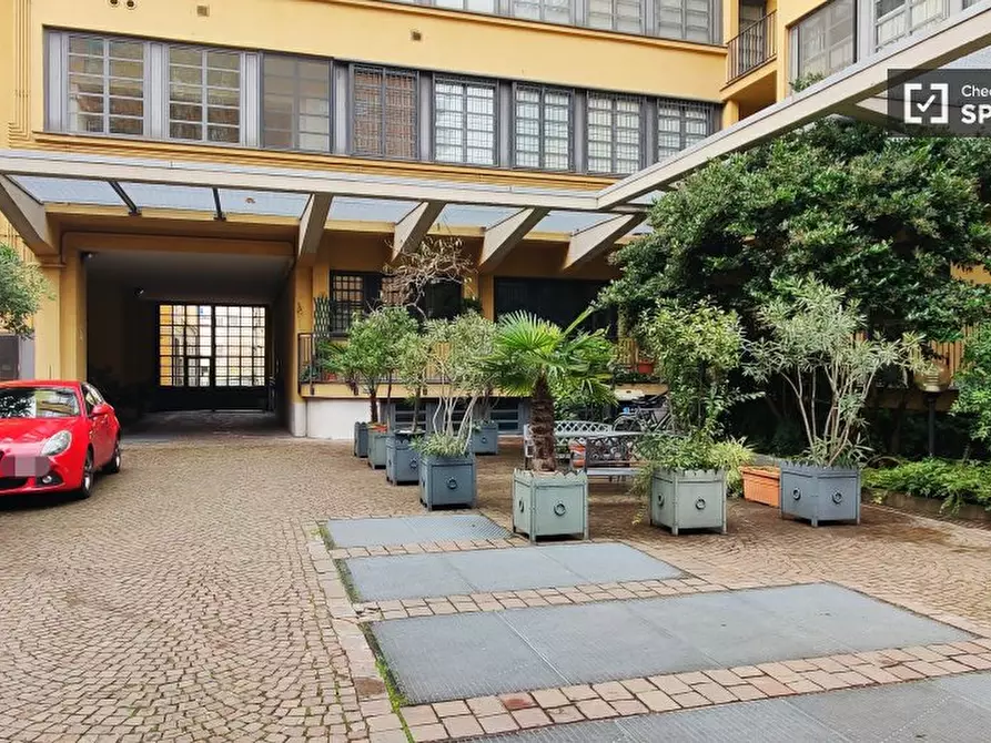 Immagine 16 di Appartamento in affitto  in Via Ascanio Sforza a Milano