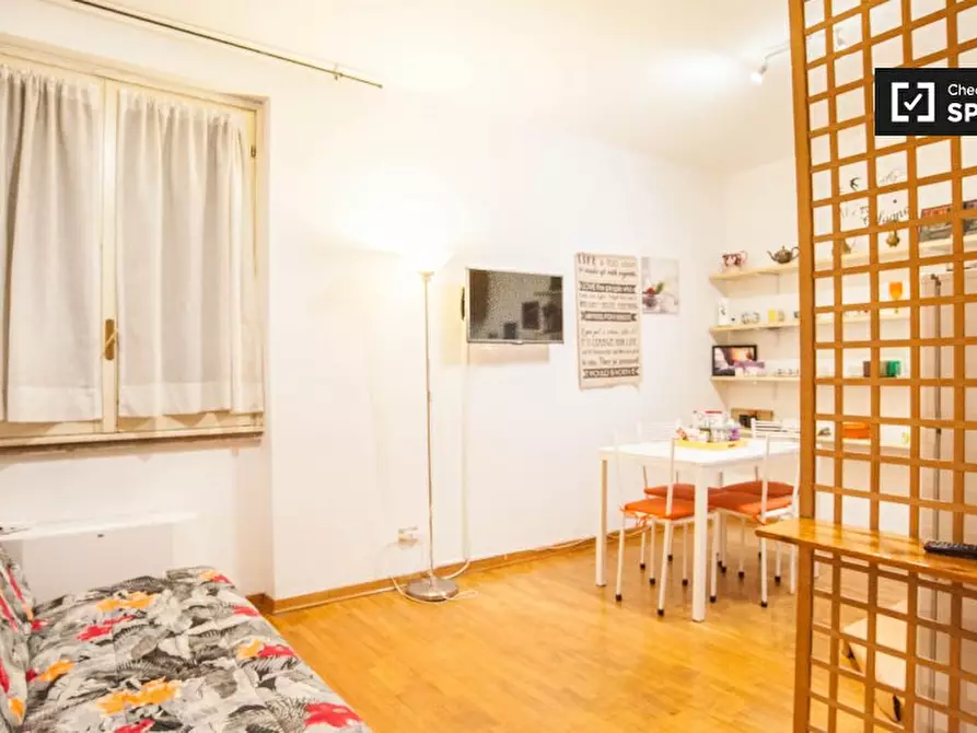 Immagine 2 di Appartamento in affitto  in Via di San Teodoro a Roma