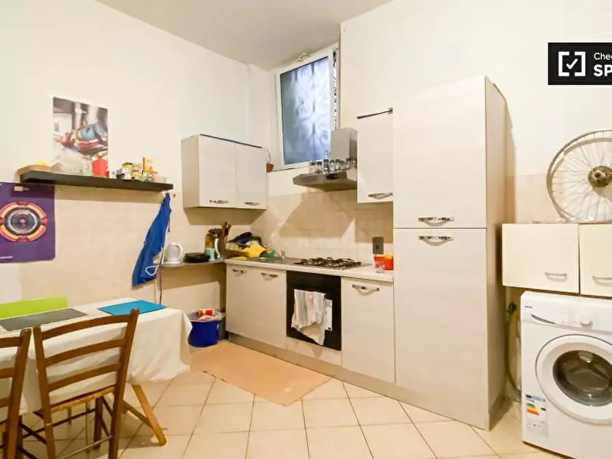 Immagine 7 di Camera condivisa in affitto  in Piazza Vittorio Emanuele II a Roma