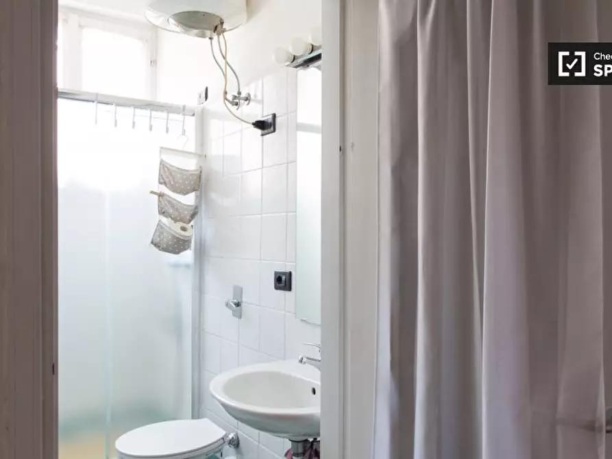 Immagine 6 di Camera condivisa in affitto  in Via Negroli a Milano