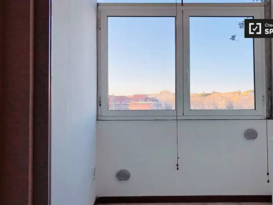 Immagine 6 di Camera condivisa in affitto  in Via Gregorio Ricci Curbastro, 00149 Roma RM, Italy a Roma