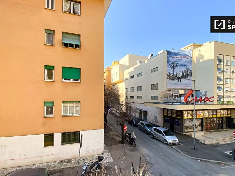 Immagine 13 di Camera condivisa in affitto  in Via Massaciuccoli a Roma