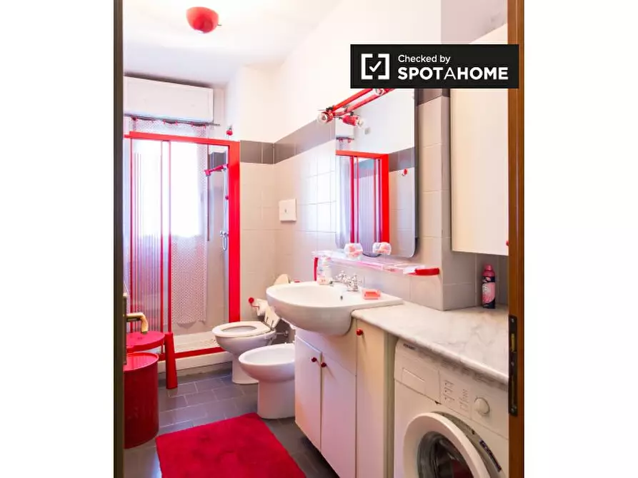 Immagine 17 di Camera condivisa in affitto  in Via Ugo la Malfa, 20128 Milano MI, Italy a Milano