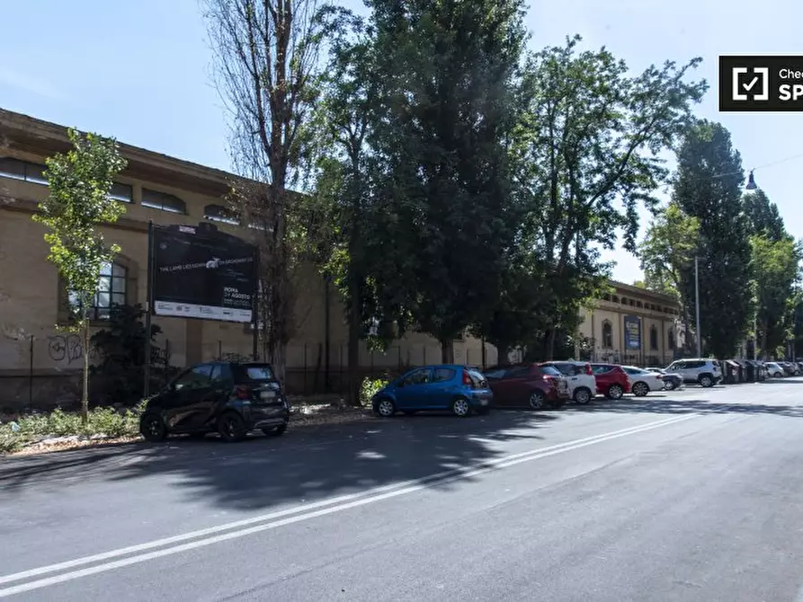 Immagine 17 di Camera condivisa in affitto  in Viale Carso a Roma