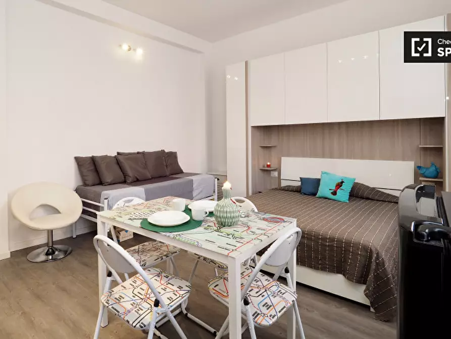 Immagine 11 di Ufficio in affitto  in Via Legnone a Milano