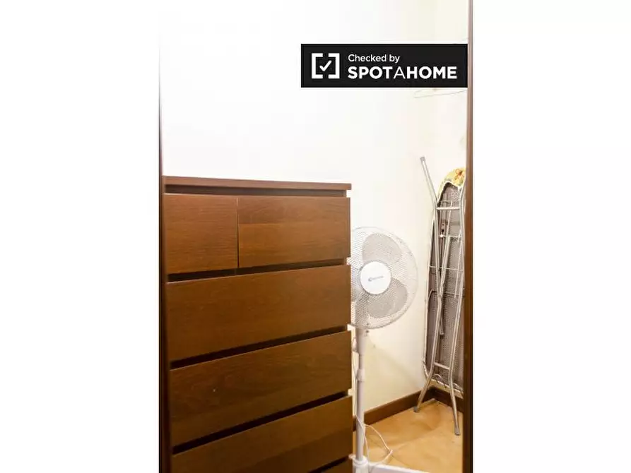 Immagine 14 di Appartamento in affitto  in Via Ildebrando Vivanti a Roma