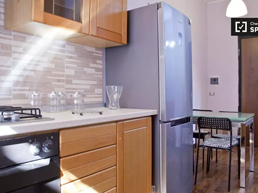 Immagine 11 di Camera condivisa in affitto  in Via Avegno a Roma