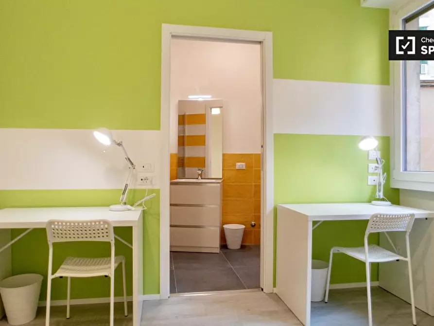 Immagine 5 di Camera condivisa in affitto  in Via Siusi a Milano