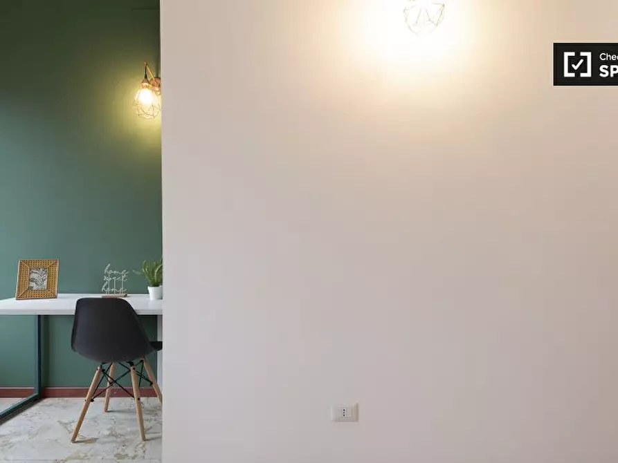 Immagine 2 di Camera condivisa in affitto  in Viale Beatrice d'Este a Milano