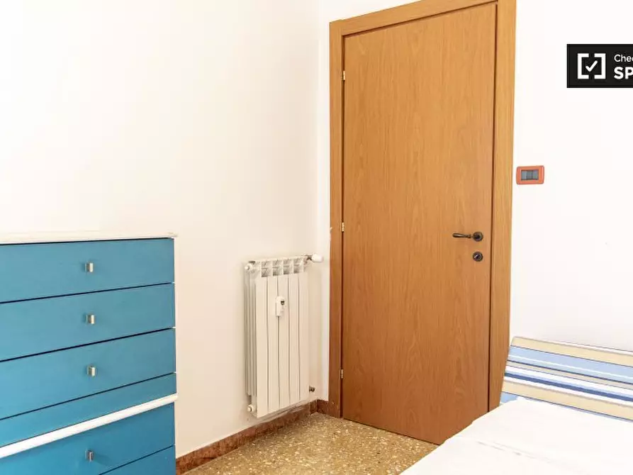 Immagine 14 di Camera condivisa in affitto  in Via Leone IX a Roma