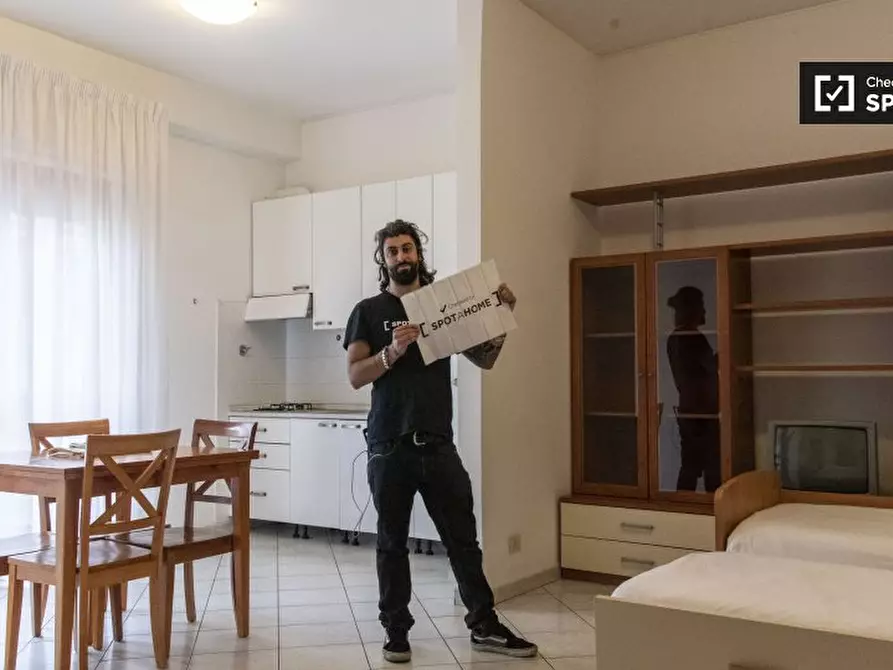 Immagine 10 di Ufficio in affitto  in Via della Balduina a Roma