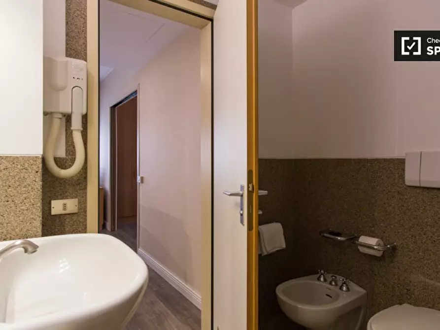 Immagine 10 di Appartamento in affitto  in Via Mosè Bianchi a Milano