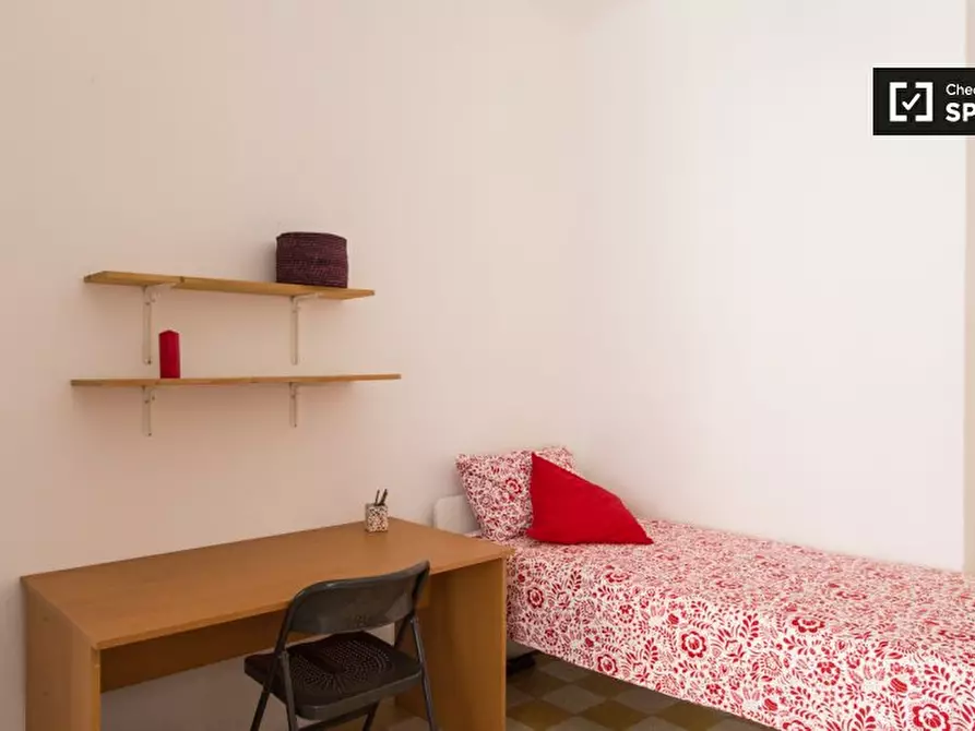 Immagine 4 di Camera condivisa in affitto  in Piazzale Susa a Milano