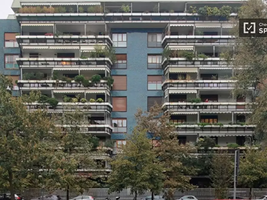 Immagine 15 di Ufficio in affitto  in Viale S. Gimignano a Milano