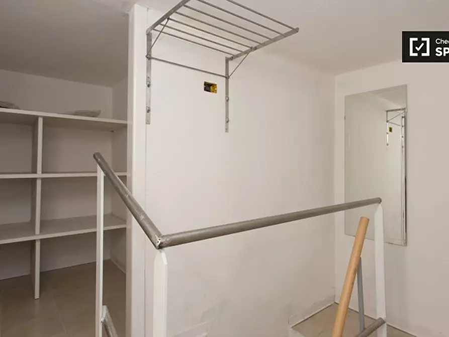 Immagine 11 di Camera condivisa in affitto  in Via Neera a Milano