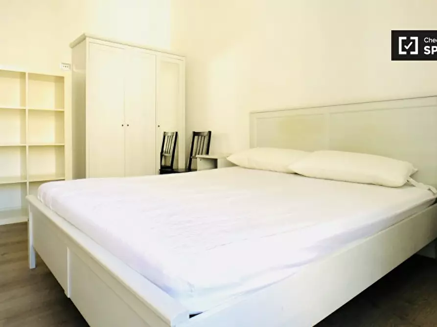 Immagine 2 di Camera condivisa in affitto  in Via Valdarno a Roma