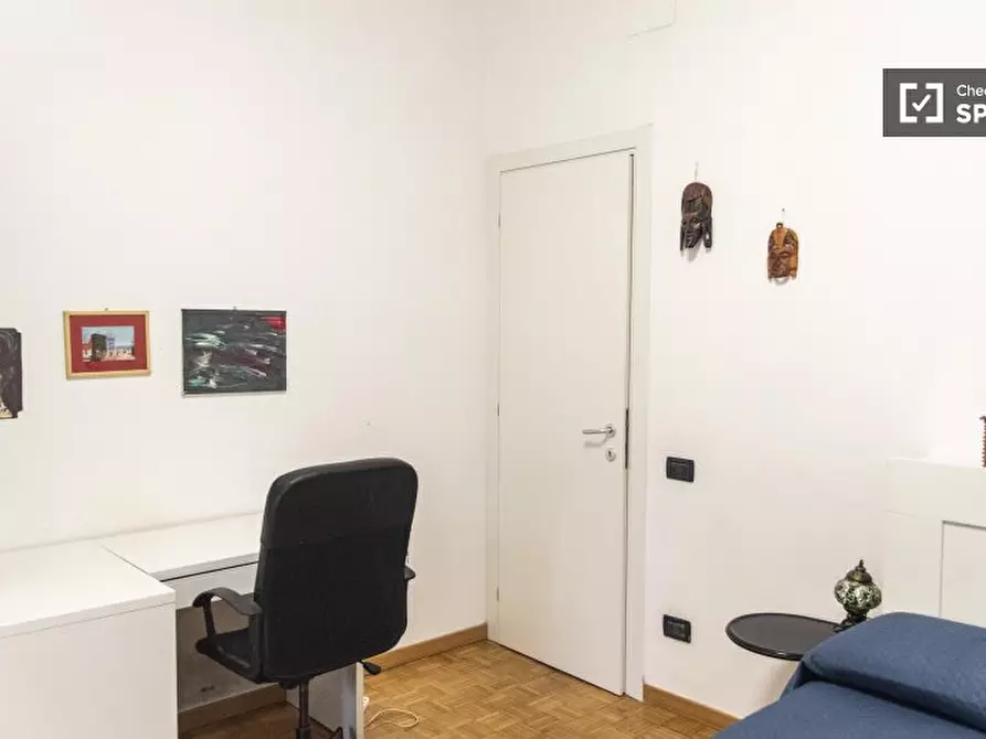 Immagine 3 di Camera condivisa in affitto  in Piazza Conca d'Oro a Roma