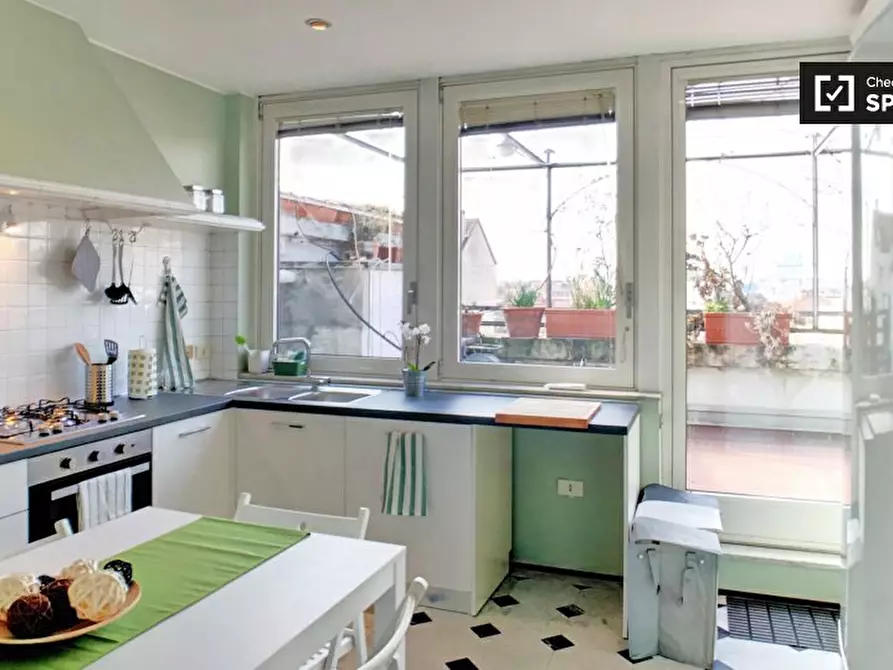 Immagine 14 di Camera condivisa in affitto  in Via Teodosio a Milano