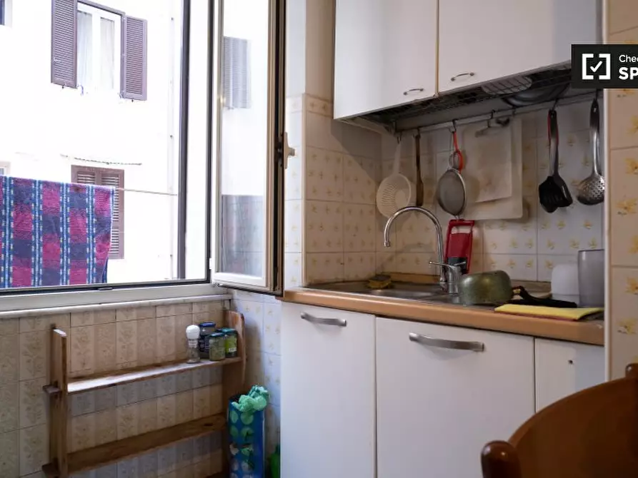 Immagine 15 di Camera condivisa in affitto  in Via degli Equi, 00185 Roma RM, Italy a Roma