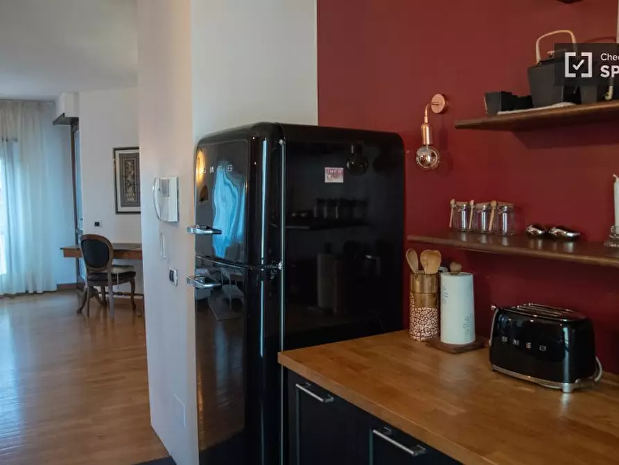 Immagine 7 di Camera condivisa in affitto  in Via Luigi Lilio a Roma