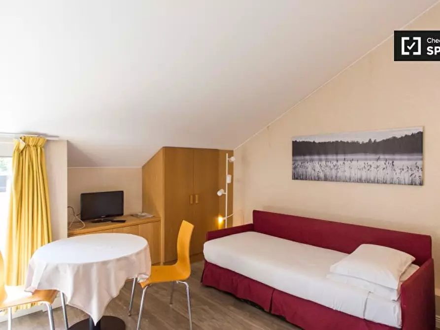 Immagine 2 di Ufficio in affitto  in Via Mosè Bianchi a Milano