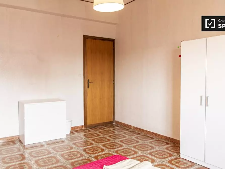 Immagine 4 di Camera condivisa in affitto  in Via Bartolomeo Colleoni a Roma