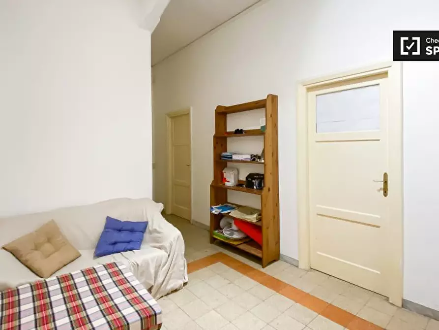 Immagine 6 di Camera condivisa in affitto  in Via Massaciuccoli a Roma