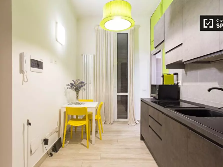 Immagine 2 di Appartamento in affitto  in Via Giovanni Pascoli a Milano