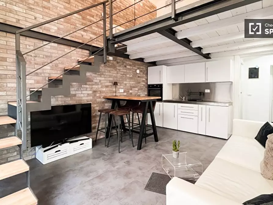 Immagine 1 di Appartamento in affitto  in Via Antonio Fogazzaro a Milano