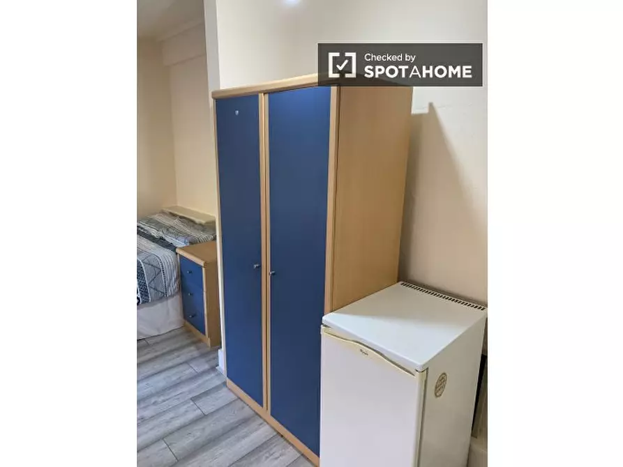 Immagine 2 di Camera condivisa in affitto  in Anson Rd a Brent