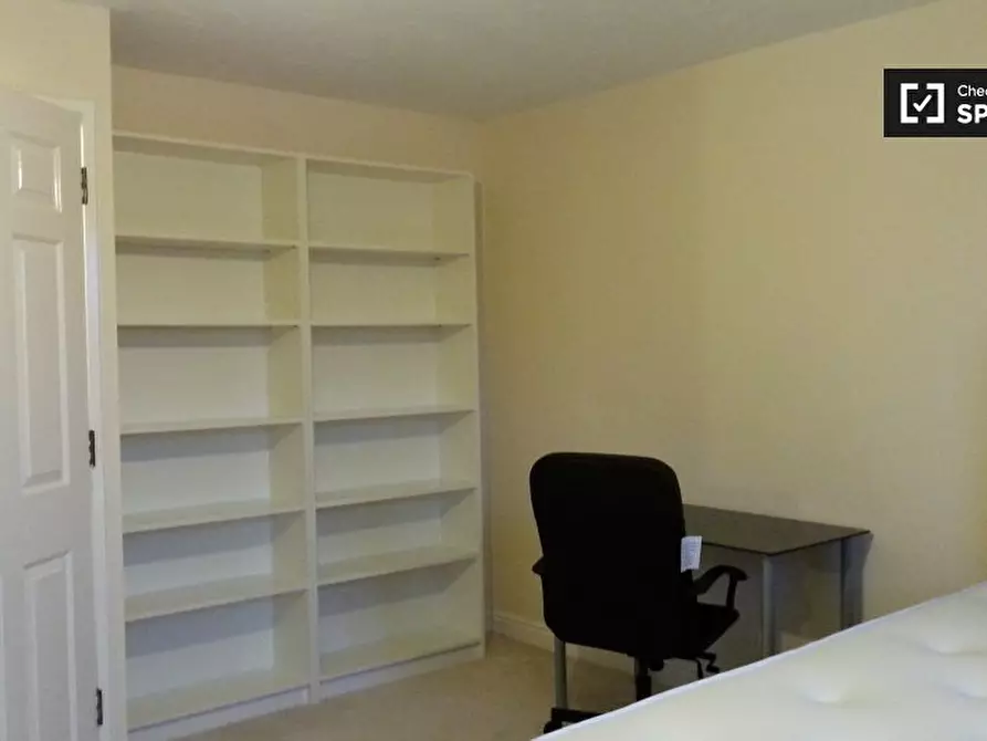 Immagine 2 di Camera condivisa in affitto  in Barnsdale Ave a Poplar