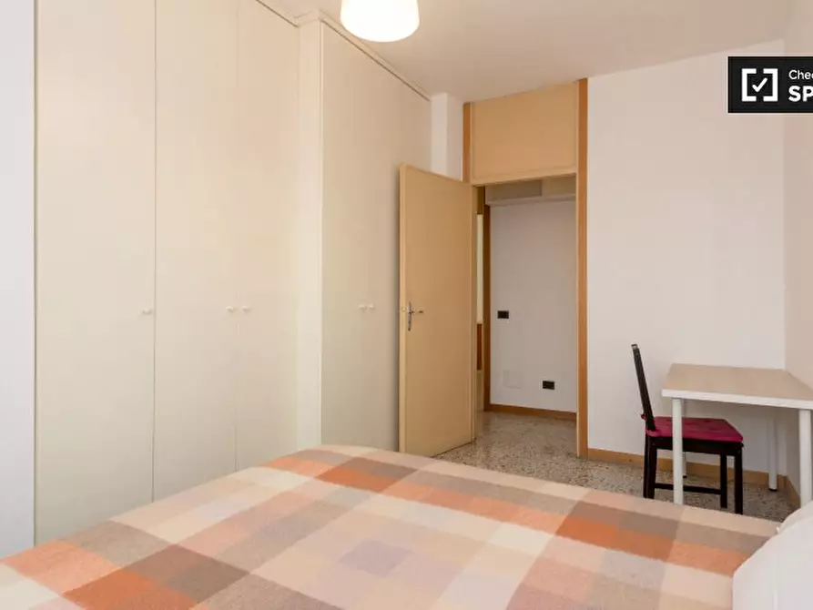 Immagine 1 di Camera condivisa in affitto  in Via Viterbo a Milano