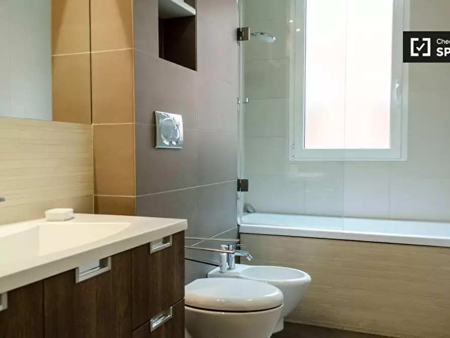 Immagine 18 di Camera condivisa in affitto  in Via Benedetto Croce, 00142 Roma RM, Italy a Roma