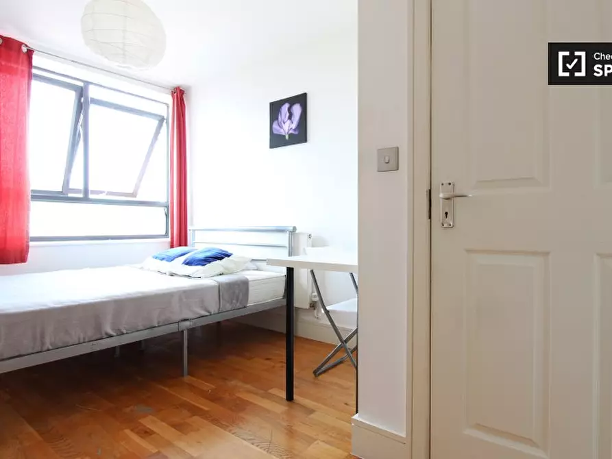 Immagine 1 di Camera condivisa in affitto  in Copenhagen Place a Poplar