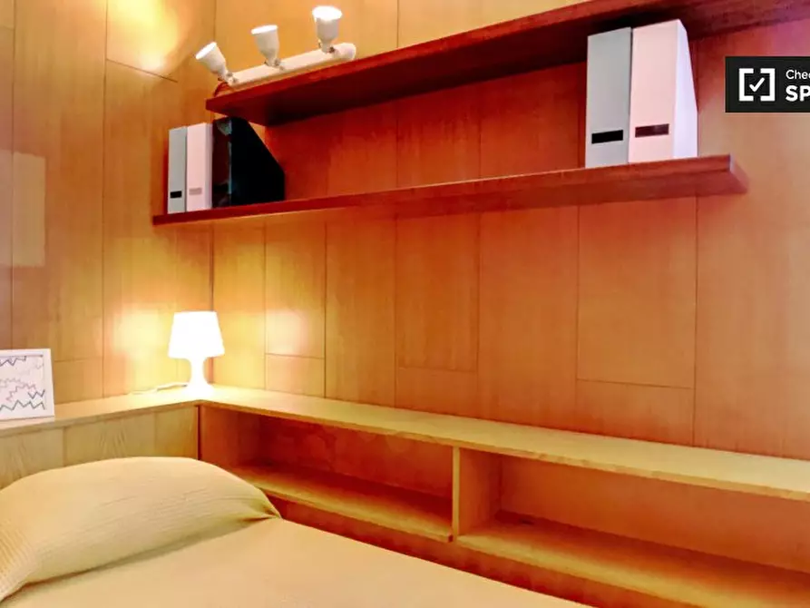 Immagine 2 di Camera condivisa in affitto  in Viale Bligny a Milano