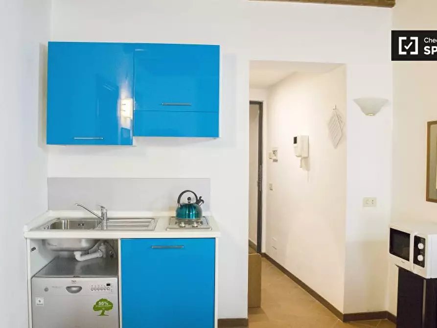 Immagine 5 di Appartamento in affitto  in Via Zucchelli a Roma