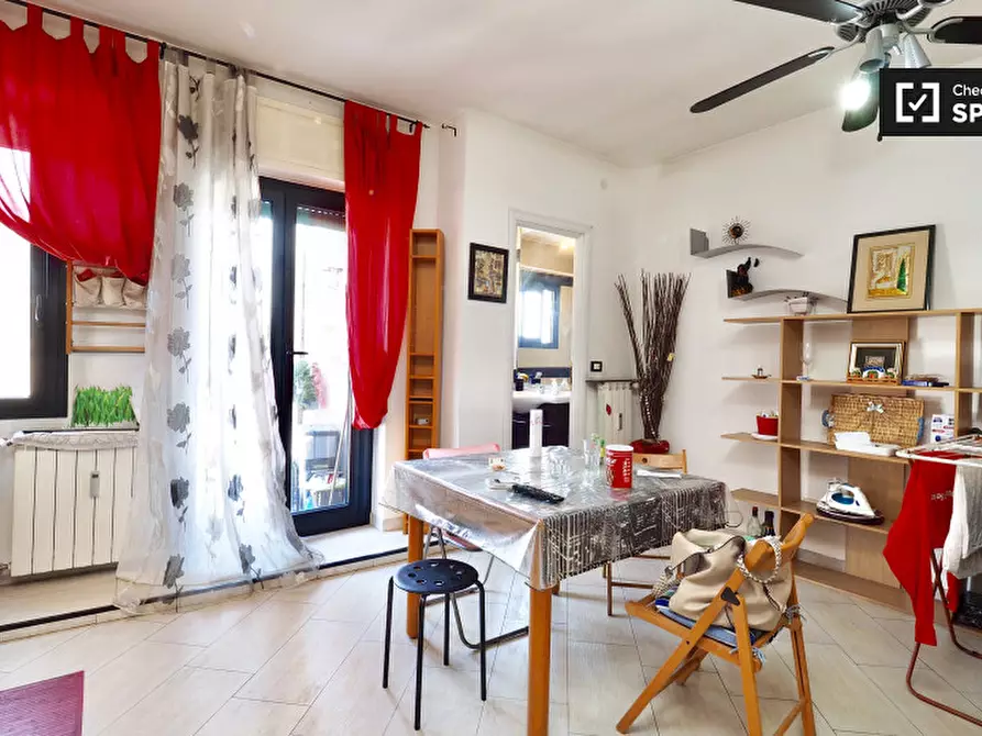 Immagine 2 di Camera condivisa in affitto  in Viale Edoardo Jenner a Milano