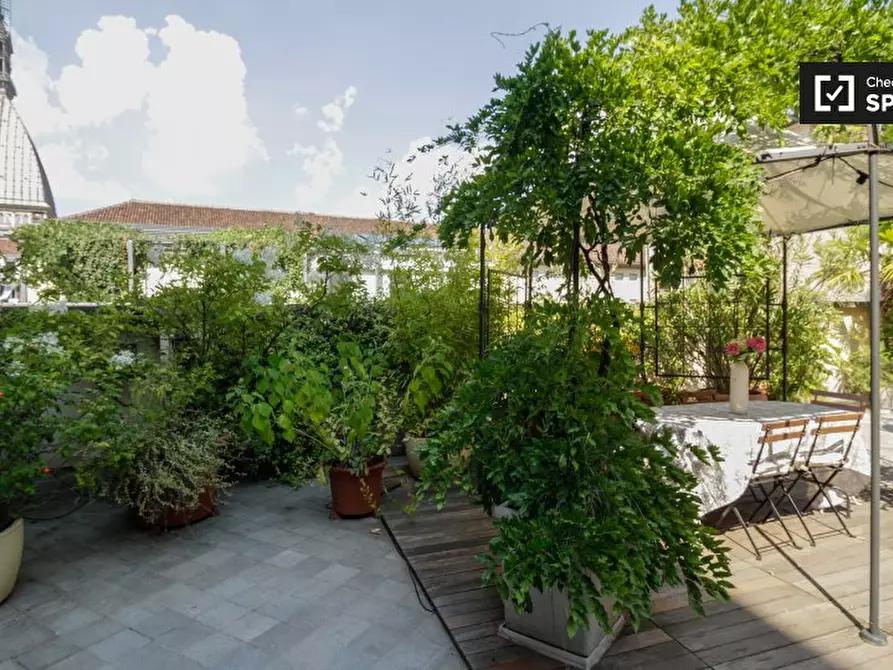 Immagine 11 di Appartamento in affitto  in Via Po, 10124 Torino TO, Italy a Torino