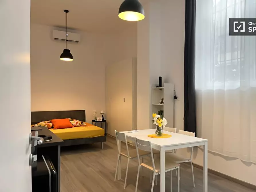 Immagine 1 di Ufficio in affitto  in Via Antonio Carnevali a Milano